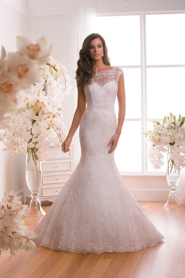 big lace wedding dress