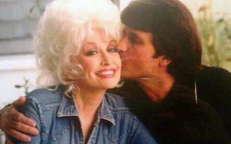 Dolly Parton Celebrates 50th Anniversary With A Wedding Irelands Wedding Journal 