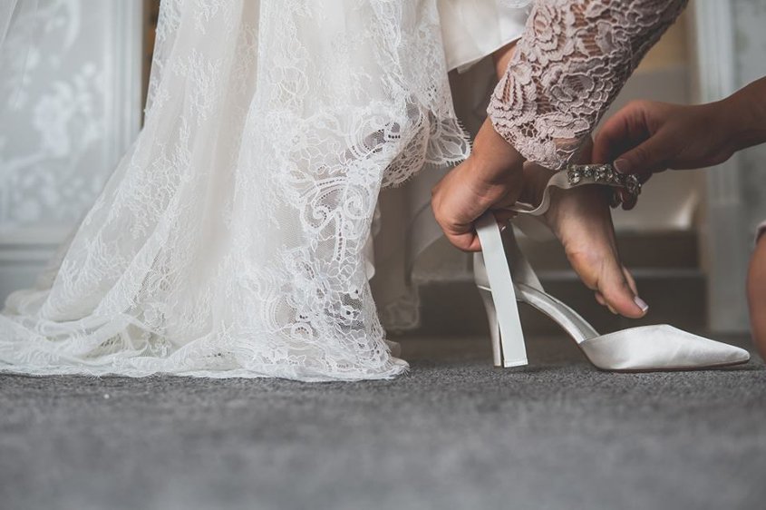 RealBride_Rebecca_Entwistle_Kami_Dress_Blue_Enzoani_Lace