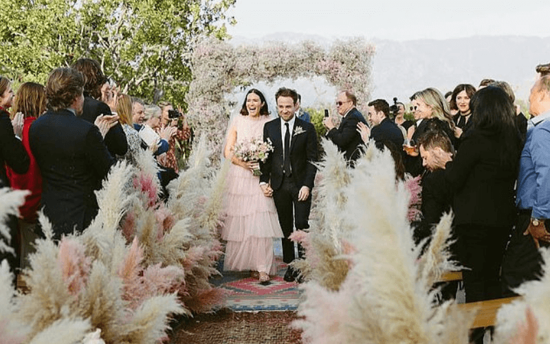 2018-Extravagant-Celeb-Weddings-Mandy-Moore