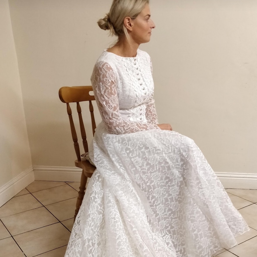 Irish bride wears mum's wedding dress