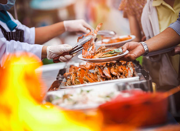 Chef Cater cooking main dish crab and shrimps BBQ serving for guest in wedding ceremony party or outdoor seafood gardens  Buffet or fine dining event  Food Festival cooking catering celebrates ideas 