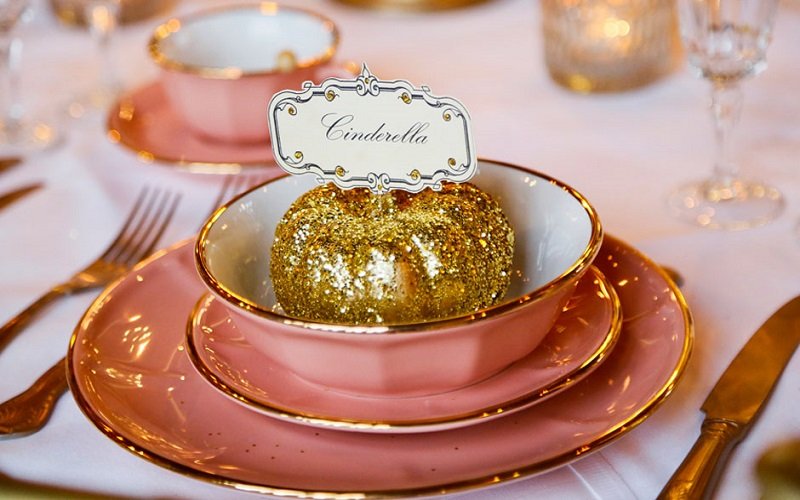 Cinderella place setting