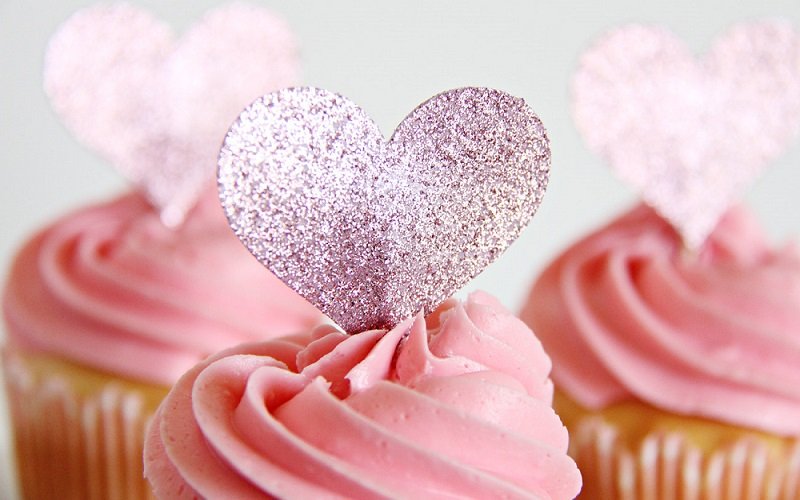 cupcake and hearts