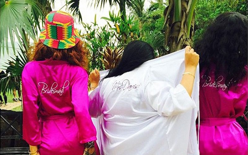 Rihanna-Bridesmaid-