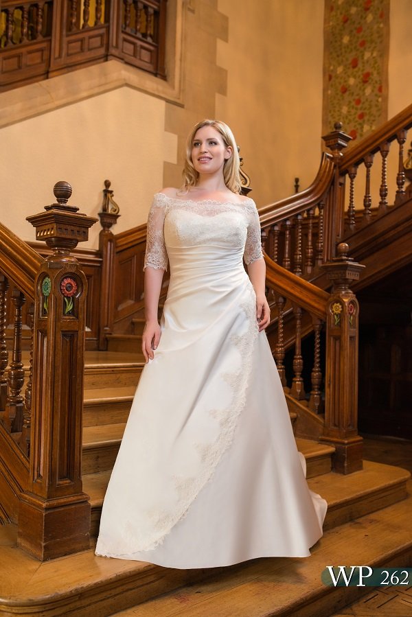 Guide To Plus Size Wedding  Dress  Styles for Curvy  Brides  