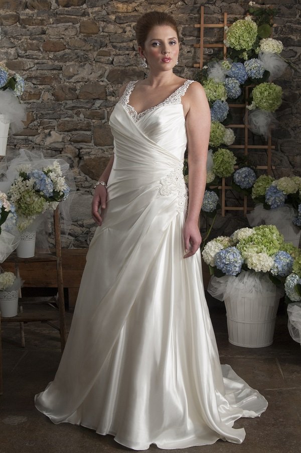 Guide To Plus Size Wedding Dress Styles for Curvy Brides  Wedding Journal