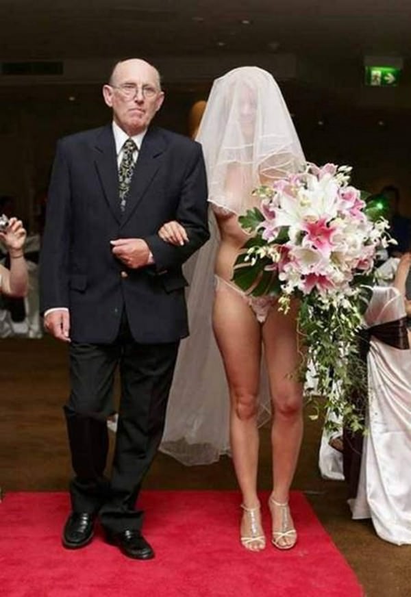 34 of the weirdest wedding dresses ever!