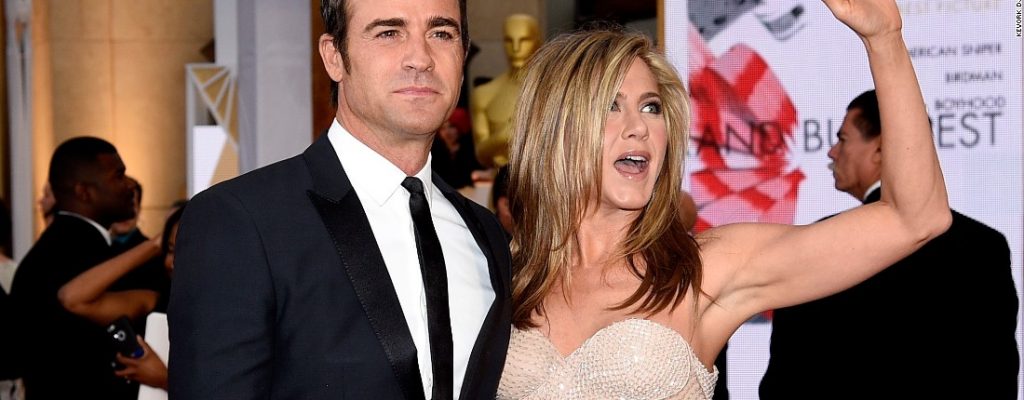 Jennifer Aniston and Justin Theroux marry
