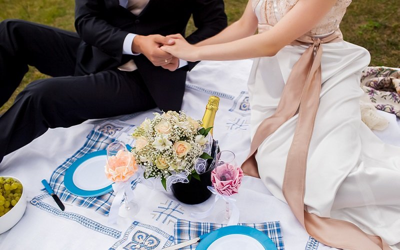 Treat your guests to a one-of-a-kind Gourmet Wedding Picnic