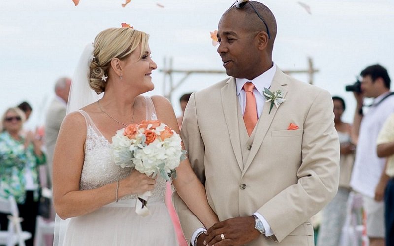 Couple asked guests for a pretty special wedding present