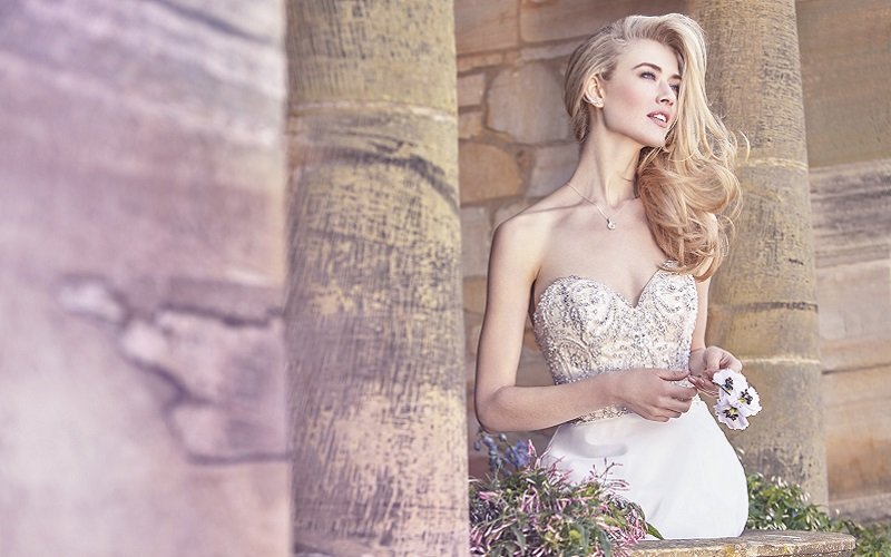 40 fab wedding dresses with bling, gemstones and sparkle