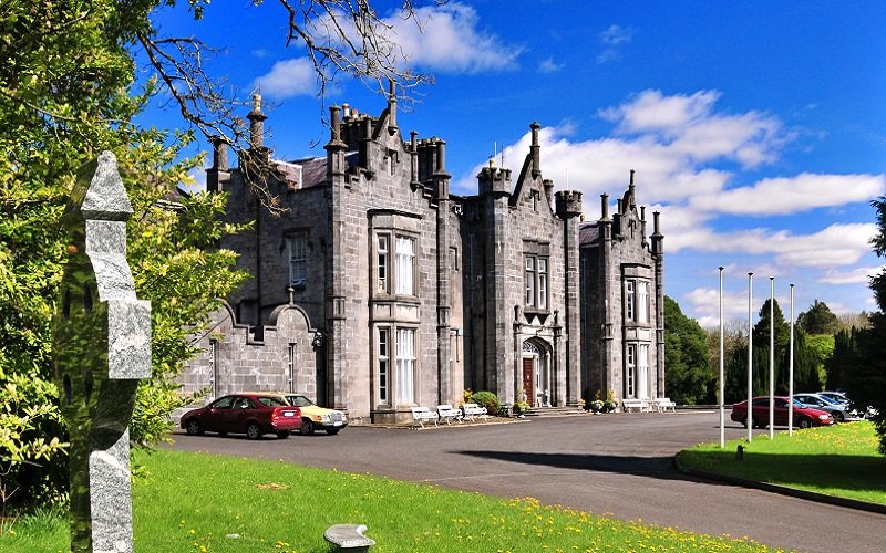 Belleek Castle is a dream wedding venue...