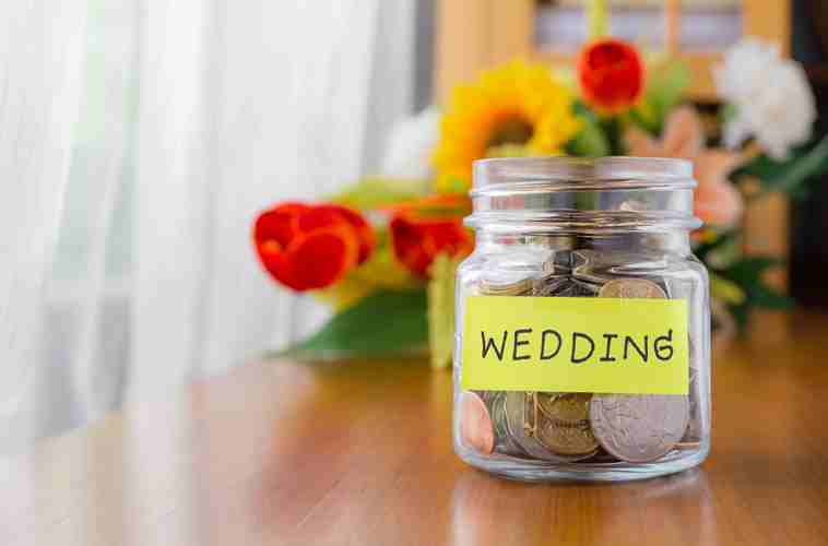 spend less on wedding 5