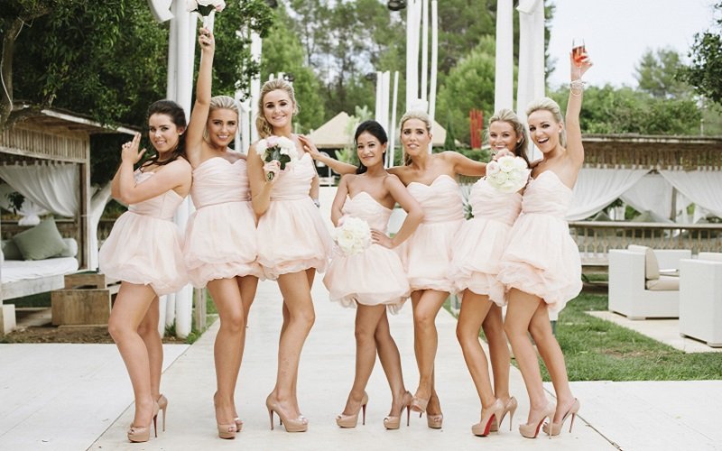 bridesmaid photo opportunities
