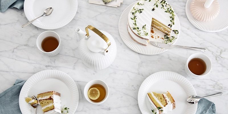 breakfast table
