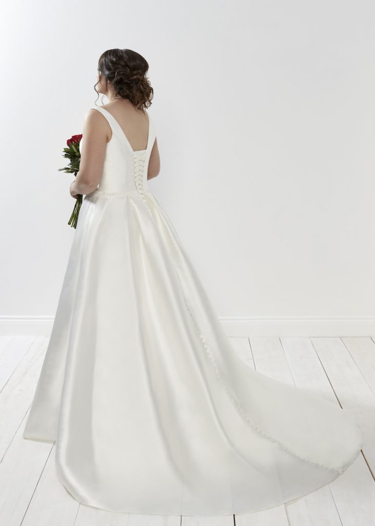 Curvy Wedding Dress Style