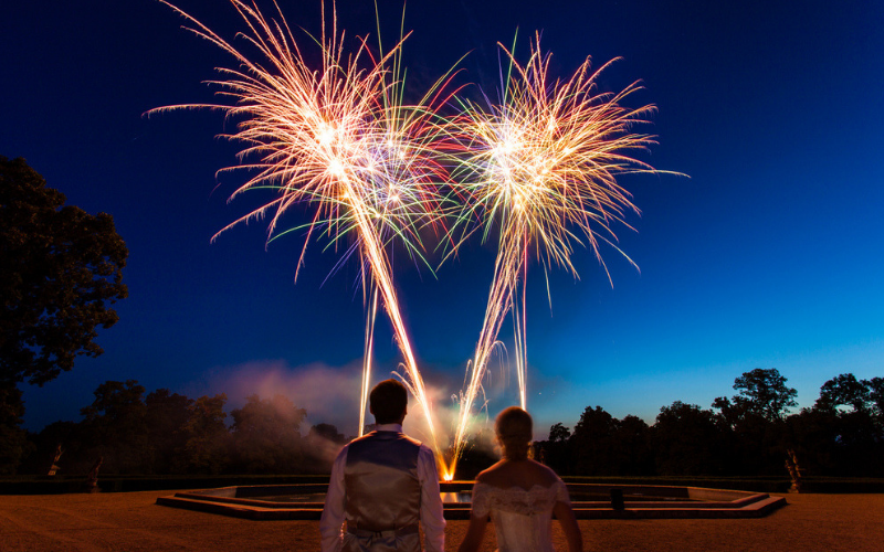 4th-July-Wedding-Fireworks-At-Night