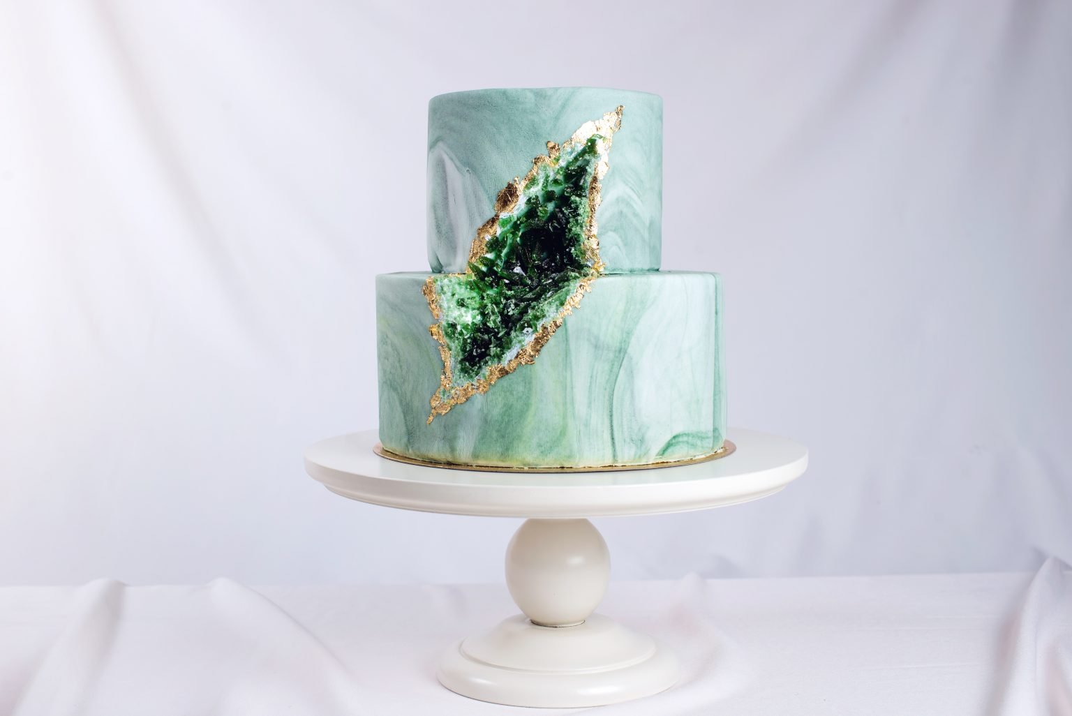 Three Tier Wedding Cakes – The Baking Hive