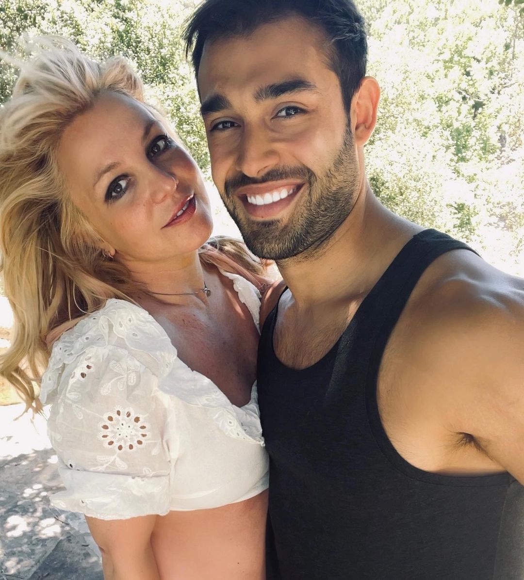 See Britney Spears and Sam Asghari's Classic Wedding Rings