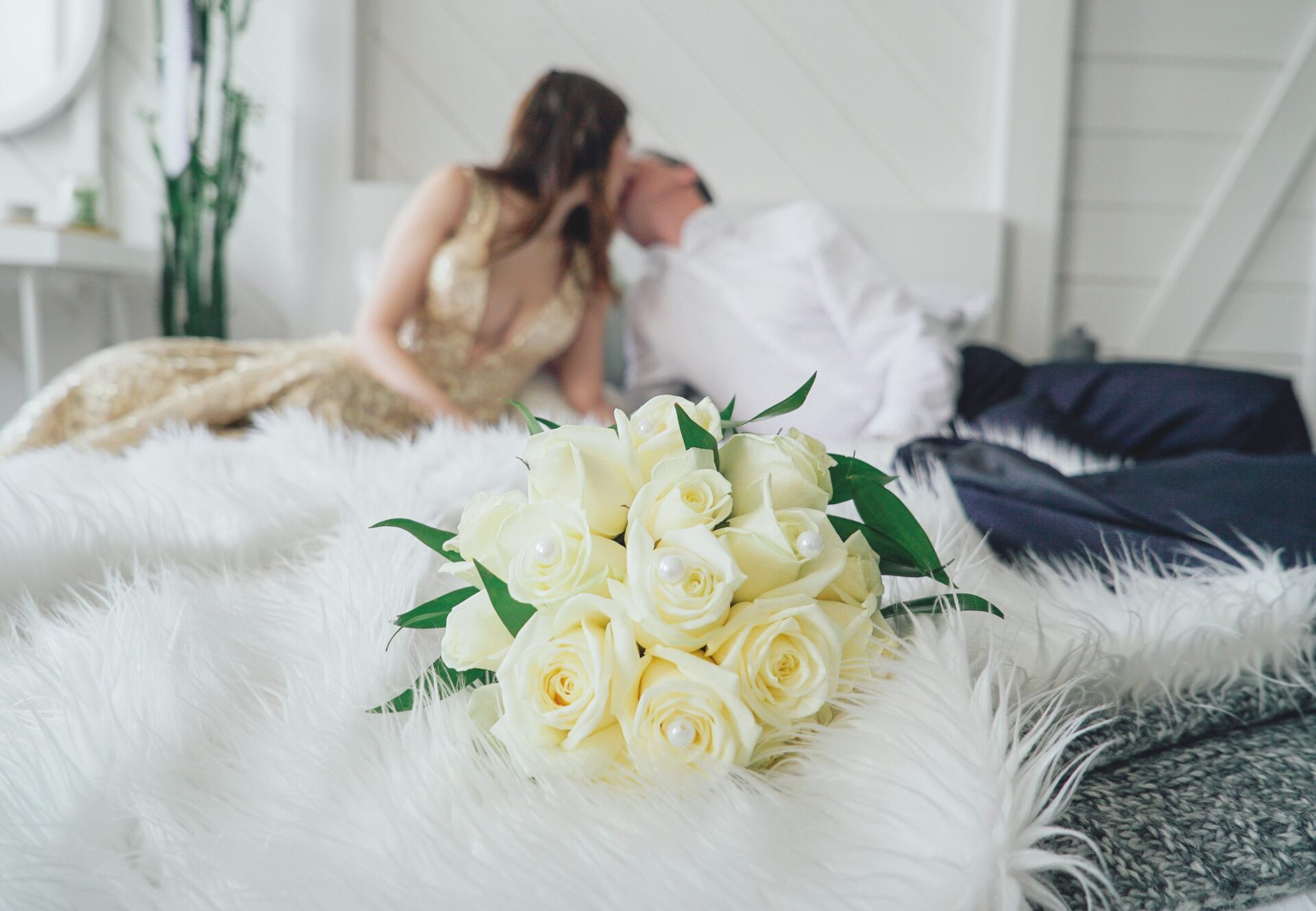 5 Subtle and Sexy Ways To Get Ready For Your Wedding Night pic